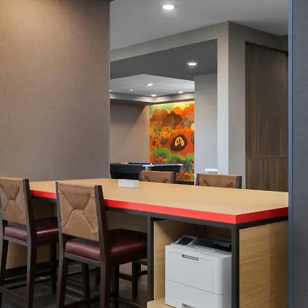 Home2 Suites By Hilton Phoenix Midtown