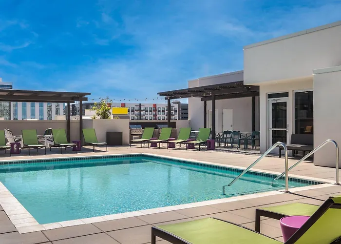 Home2 By Hilton Midtown Hotel Phoenix