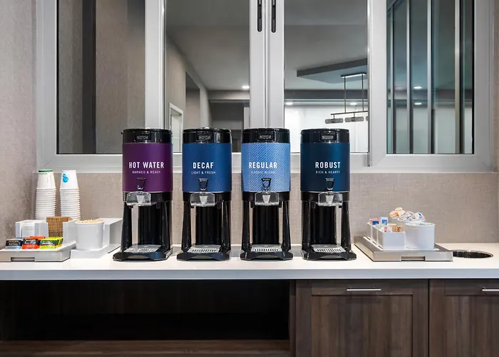 Home2 By Hilton Midtown Hotel 3*