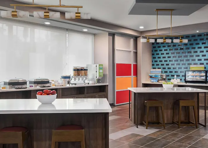 Home2 By Hilton Midtown Hotel 3*