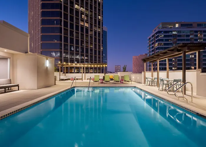 Hotel Home2 By Hilton Midtown